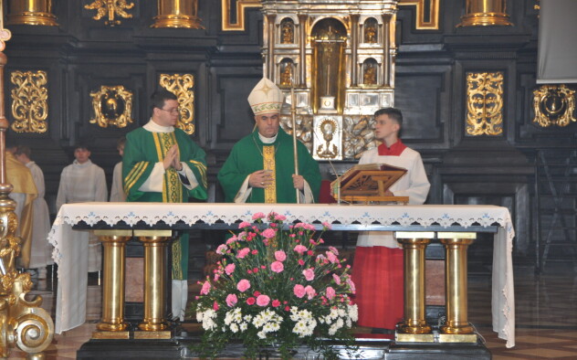 Msza święta z okazji 75-lecia VLO