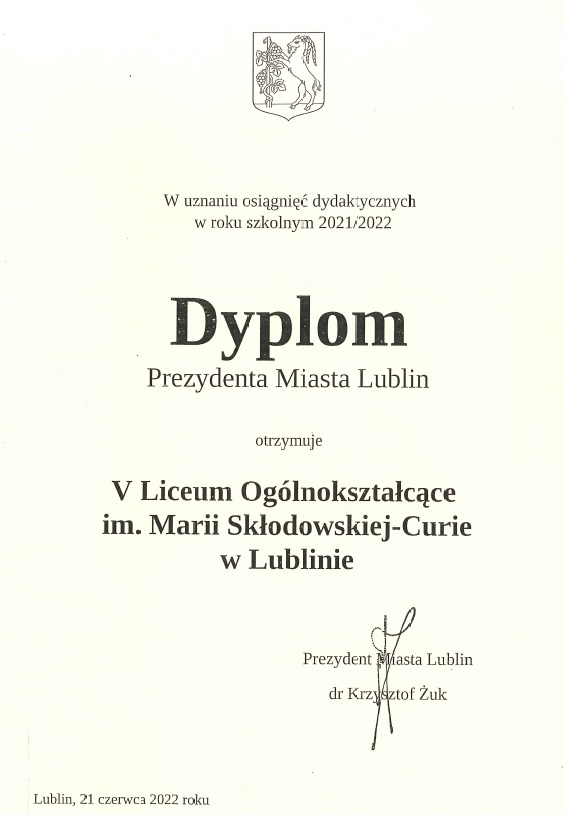Dyplom Prezydenta Miasta Lublin dla V LO za osiągnięcia dydaktyczne w roku szkolnym 2021-2022